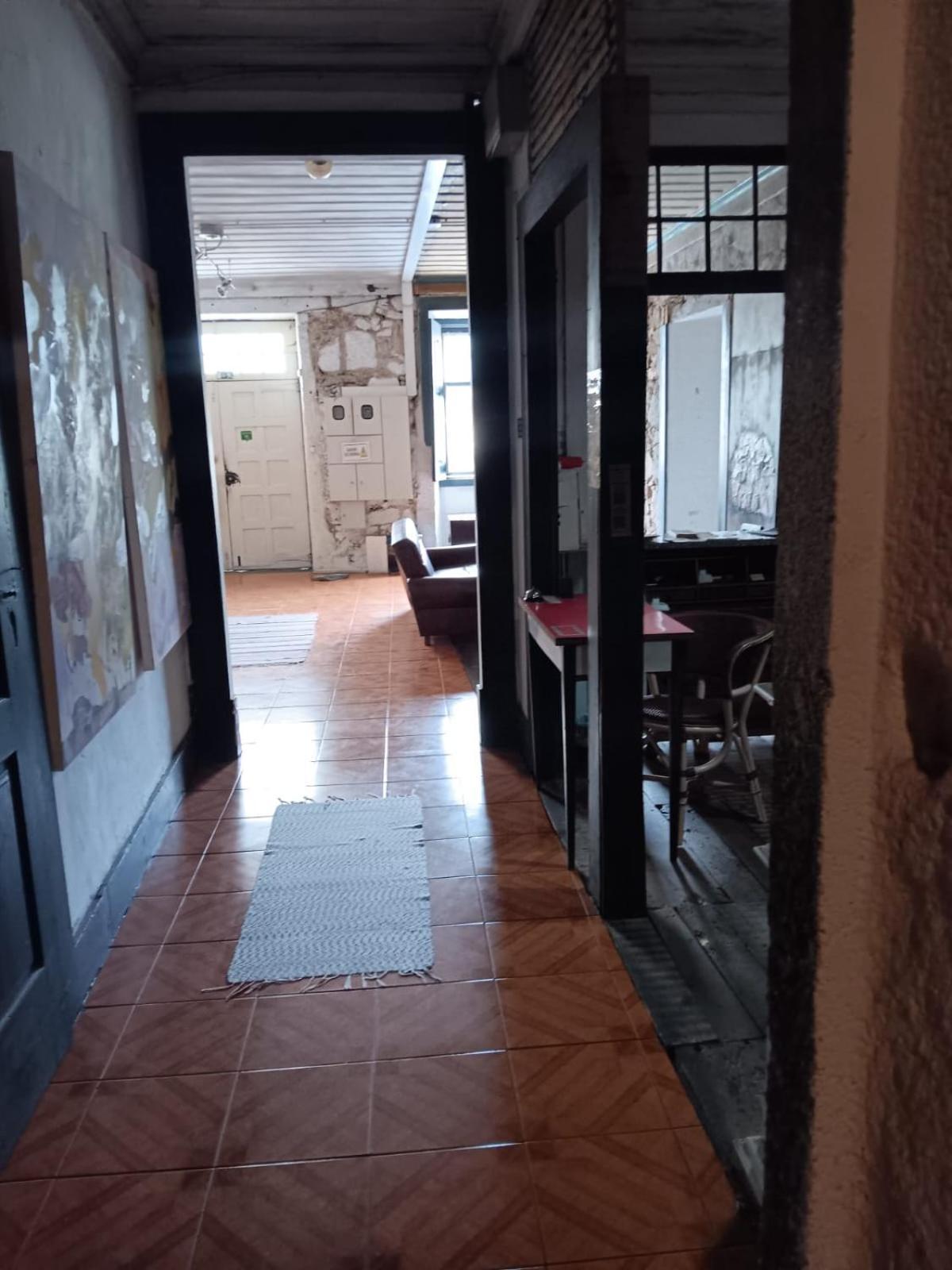 Family Adams House Hostel Брага Екстериор снимка
