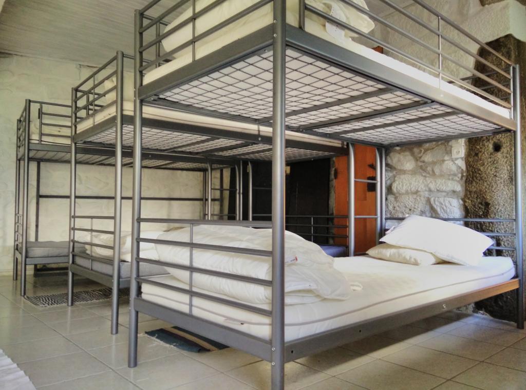 Family Adams House Hostel Брага Екстериор снимка