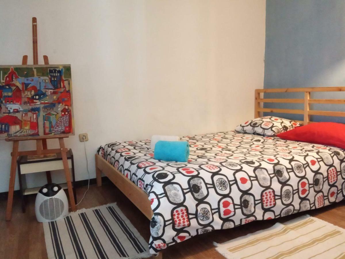 Family Adams House Hostel Брага Екстериор снимка